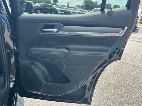 New 2026 GMC Terrain Elevation w/ Elevation Premium Package FWD image 17