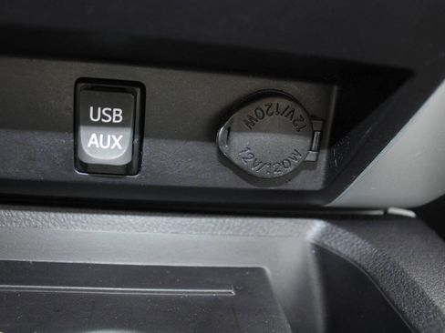 Used 2016 Toyota Tundra SR5 w/ TRD Off Road Package image 42