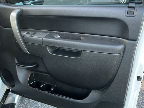 Used 2014 GMC Sierra 2500 SLE w/ SLE Preferred Package image 16