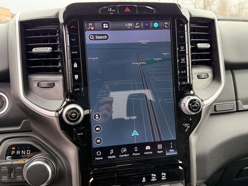 New 2026 RAM 1500 4x4 Crew Cab image 19