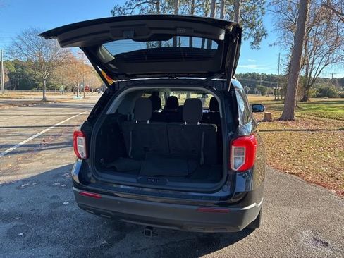 Used 2023 Ford Explorer XLT image 18