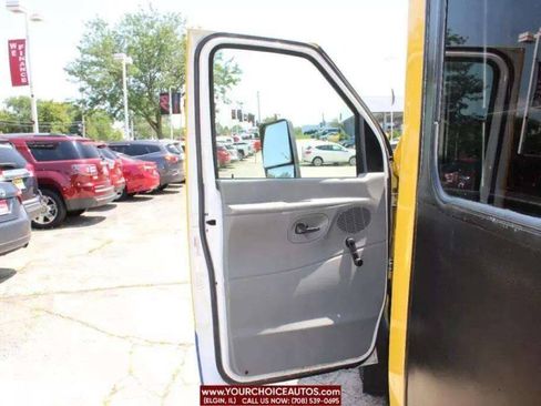 Used 2006 Ford E-450 and Econoline 450 RWD image 29