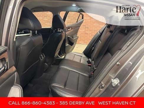 Certified 2023 Nissan Maxima SV w/ Floor Mat Group image 19