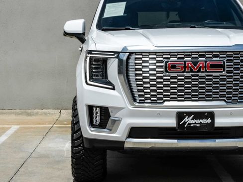 Used 2021 GMC Yukon Denali w/ Denali Premium Package AWD/4WD image 47