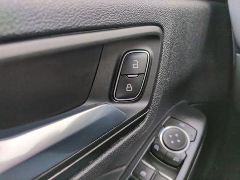 Certified 2022 Ford Escape SEL w/ SEL Stealth AWD Package image 29