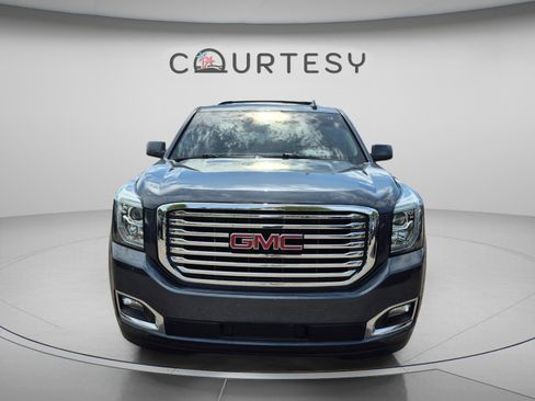 Used 2020 GMC Yukon XL SLT w/ Premium Edition AWD/4WD image 8