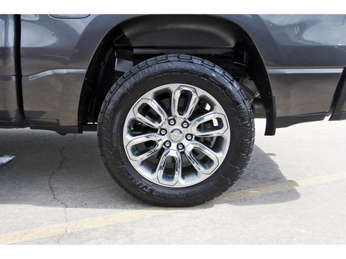 Used 2023 RAM 1500 Laramie AWD/4WD image 31