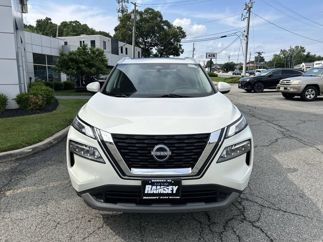 Certified 2023 Nissan Rogue SV w/ SV Premium B Package AWD/4WD image 3