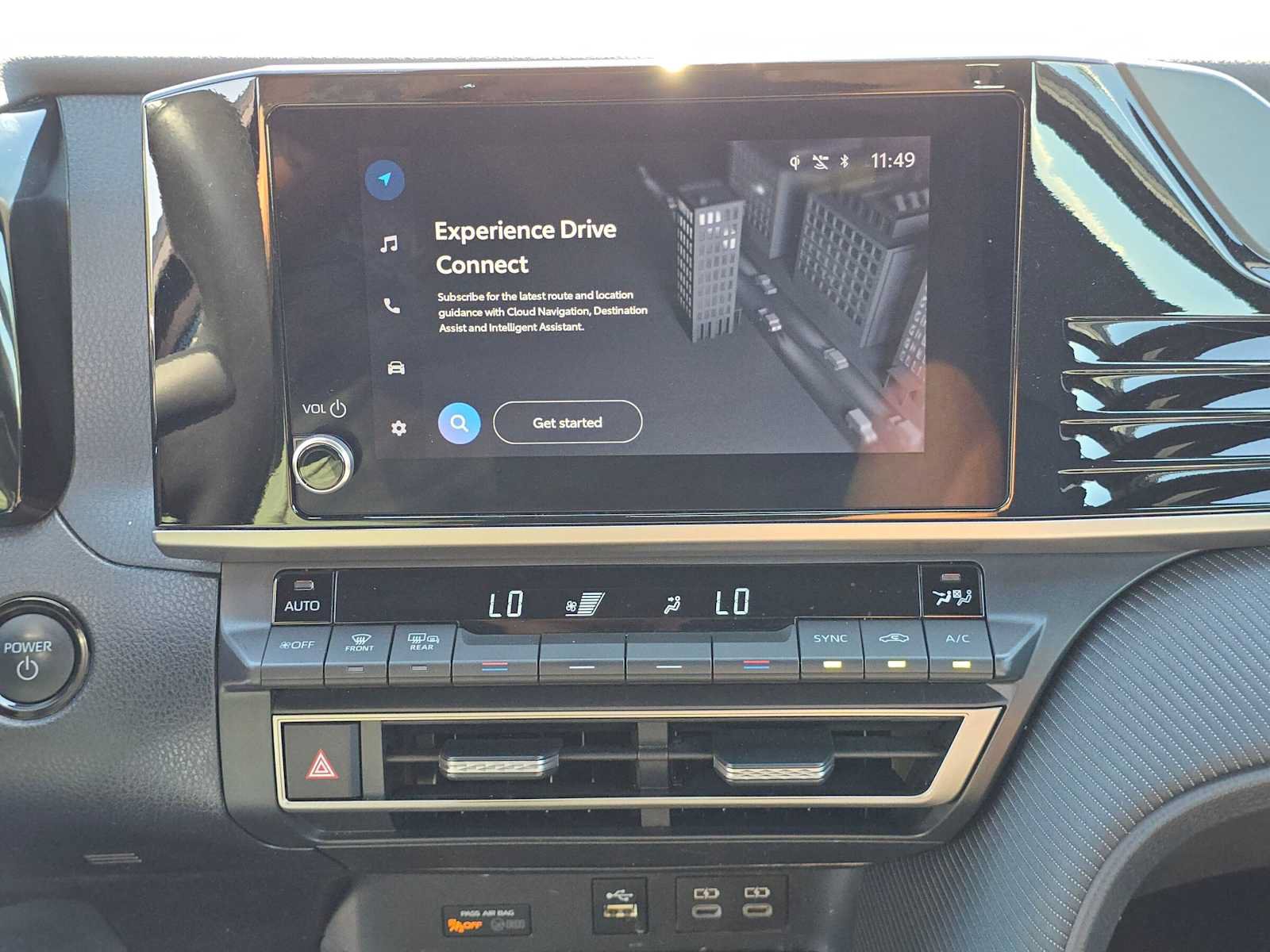 Certified 2025 Toyota Camry SE FWD image 25