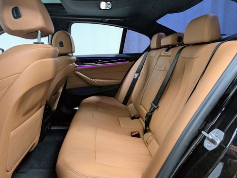 Used 2023 BMW 530e 530e w/ Convenience Package image 18