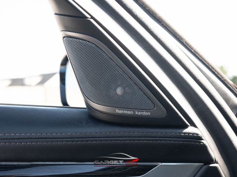 Used 2016 BMW 750i w/ M Sport Package image 42