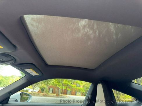 Used 2025 Porsche 911 Carrera image 21