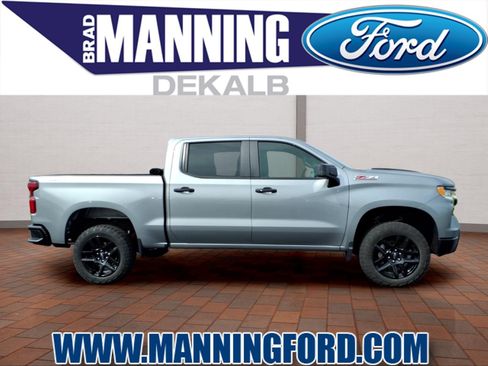Used 2023 Chevrolet Silverado 1500 LT Trail Boss AWD/4WD image 1