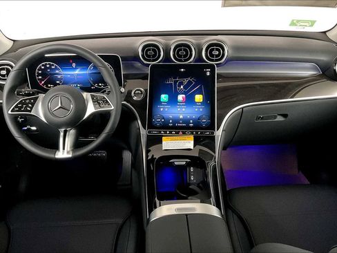 New 2025 Mercedes-Benz GLC 350e GLC 350e image 8