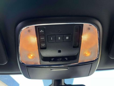 Used 2015 Jeep Grand Cherokee Limited image 34