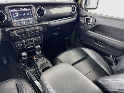 Used 2021 Jeep Wrangler Unlimited Sahara AWD/4WD image 22