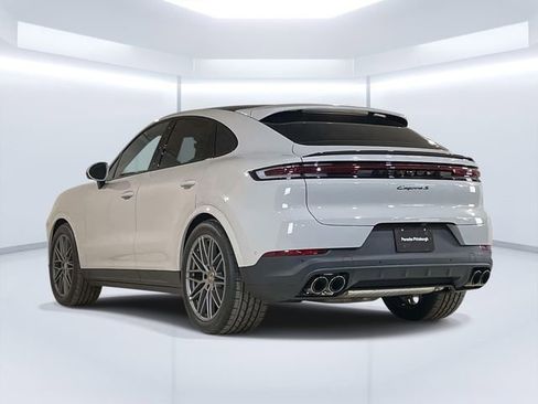 New 2026 Porsche Cayenne S image 3