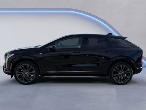 New 2026 Cadillac Optiq Sport 2 AWD/4WD image 6