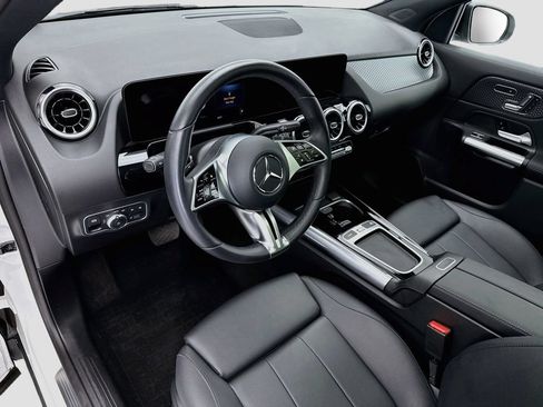 Certified 2026 Mercedes-Benz GLA 250 image 9