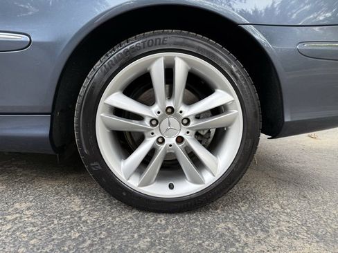 Used 2006 Mercedes-Benz CLK 350 Coupe image 28