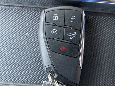 Used 2022 GMC Sierra 1500 Denali w/ Denali Reserve Package image 28