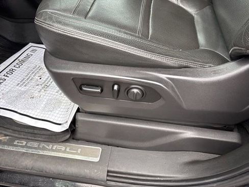 Used 2020 GMC Sierra 1500 Denali w/ Denali Ultimate Package image 12