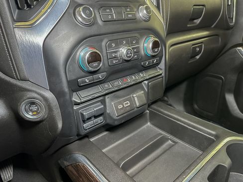 Used 2021 GMC Sierra 1500 Elevation w/ X31 Off-Road Package AWD/4WD image 32