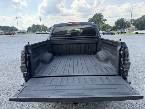 Used 2012 Toyota Tundra 4x4 CrewMax w/ Tow Pkg image 12