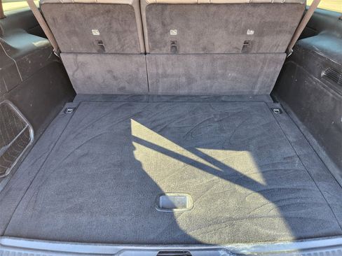 Used 2023 Jeep Wagoneer L Series II image 34