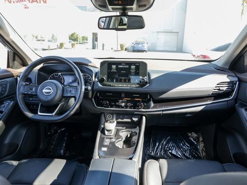 Used 2023 Nissan Rogue SL w/ SL Premium Package FWD image 26