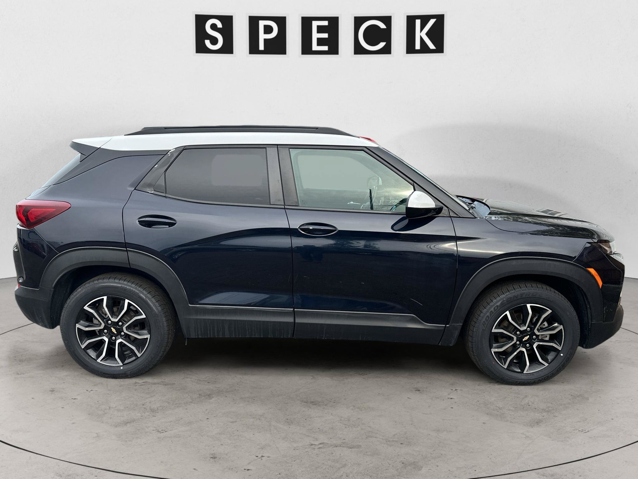 Used 2021 Chevrolet TrailBlazer ACTIV w/ Sun and Liftgate Package AWD/4WD image 6