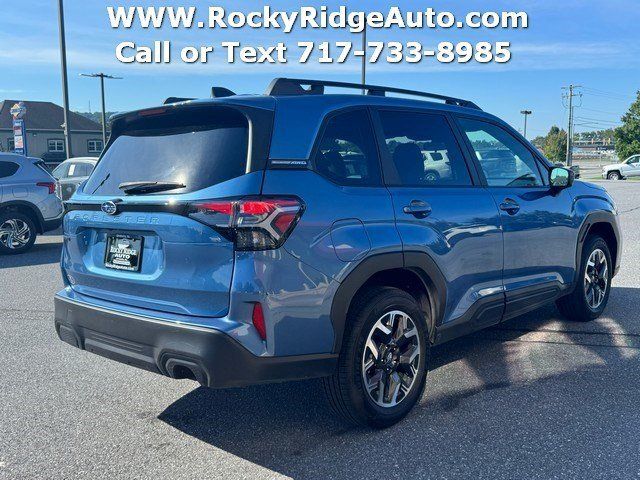 Used 2025 Subaru Forester Premium AWD/4WD image 7