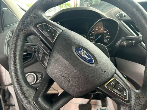 Used 2017 Ford Escape SE AWD/4WD image 13