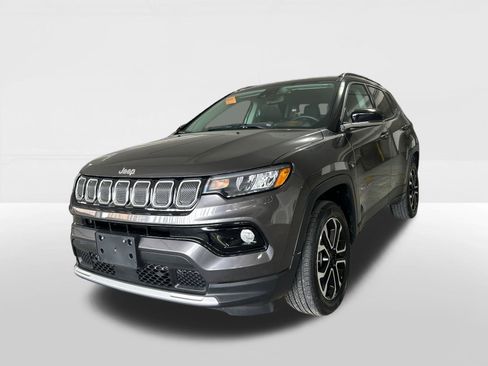 Used 2022 Jeep Compass Limited image 5