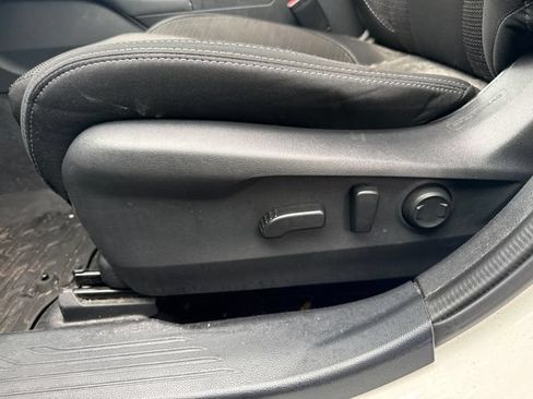 Used 2021 Subaru Outback Premium AWD/4WD image 9