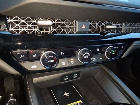 Used 2025 Honda Accord Touring image 16