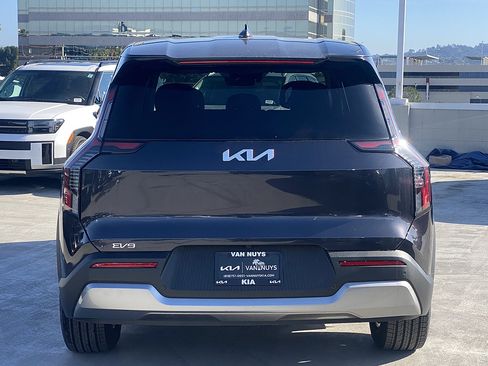 New 2026 Kia EV9 Light RWD image 5