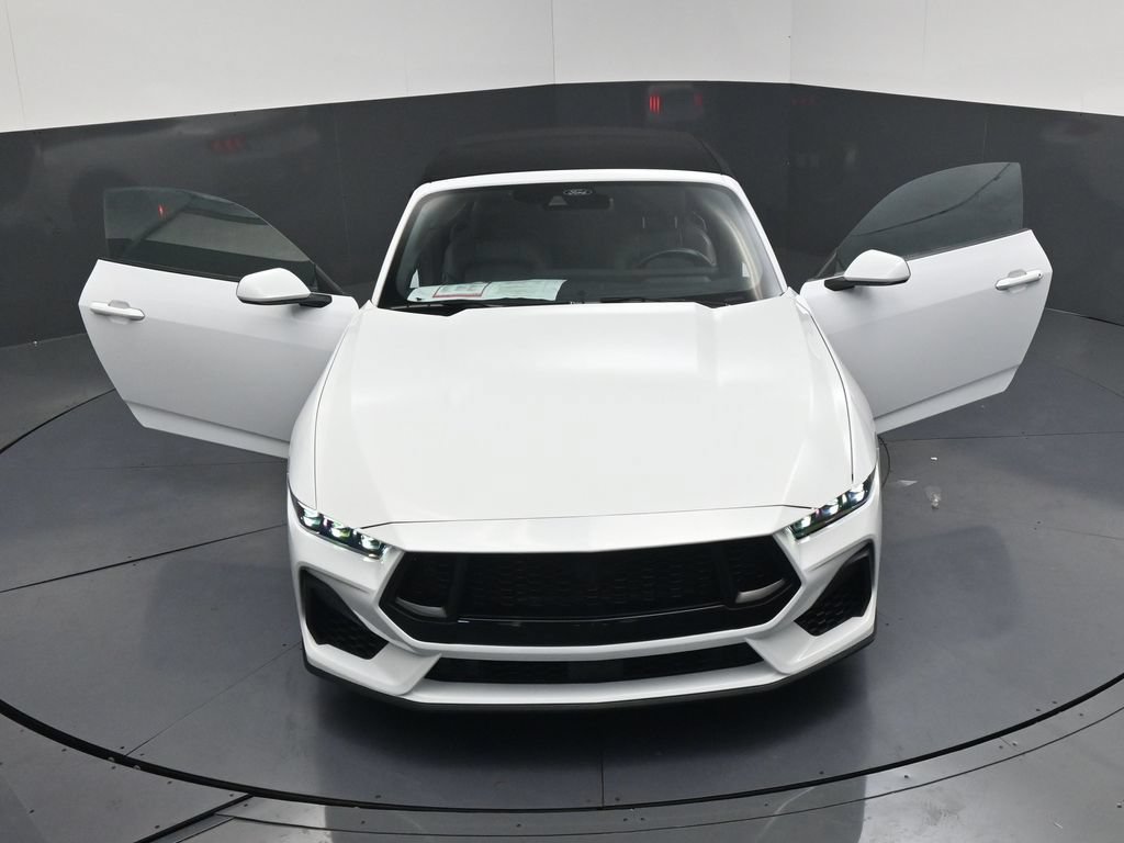 Used 2025 Ford Mustang Premium RWD image 24