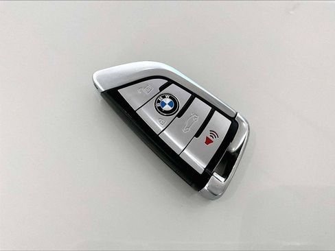 Used 2019 BMW 530e w/ Convenience Package RWD image 34