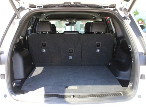 Used 2026 Jeep Grand Cherokee Altitude AWD/4WD image 34