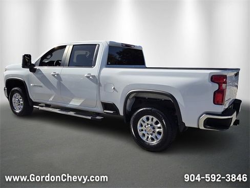 Used 2023 Chevrolet Silverado 2500 LT w/ Convenience Package image 3