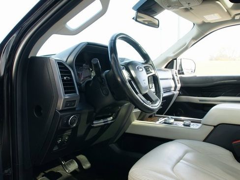 Used 2020 Ford Expedition Platinum image 15
