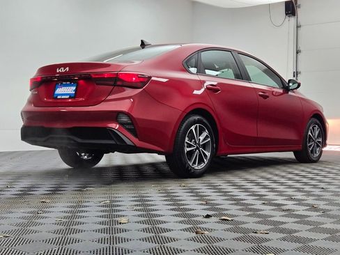 Used 2024 Kia Forte LXS image 9