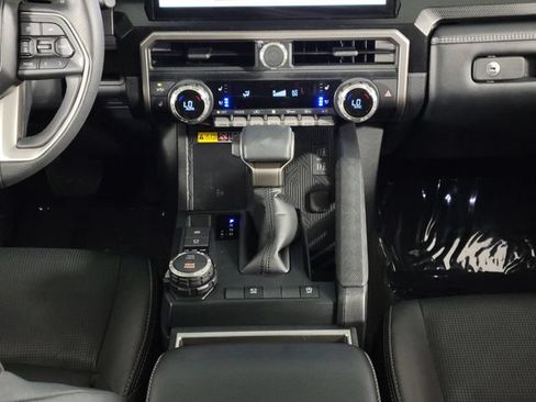 Used 2026 Toyota 4Runner Limited AWD/4WD image 25