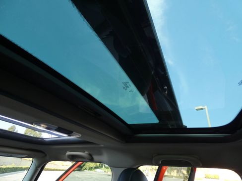 Used 2019 MINI Cooper S w/ Premium Package image 48