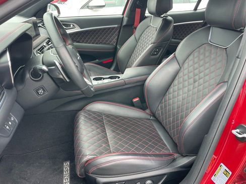 Used 2023 Genesis G70 3.3T w/ Sport Prestige Package image 6