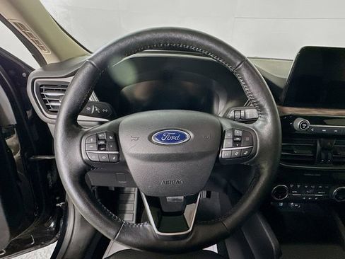 Used 2020 Ford Escape Titanium w/ Titanium Premium Package 2.0 image 12