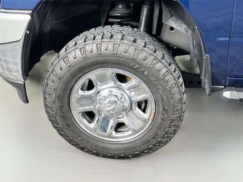 Used 2024 RAM 2500 Tradesman w/ Chrome Appearance Group image 23