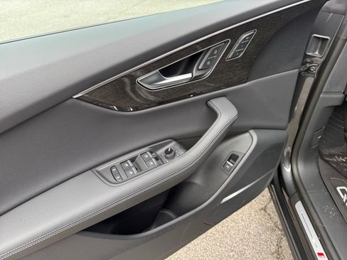 New 2026 Audi Q8 Premium Plus image 32