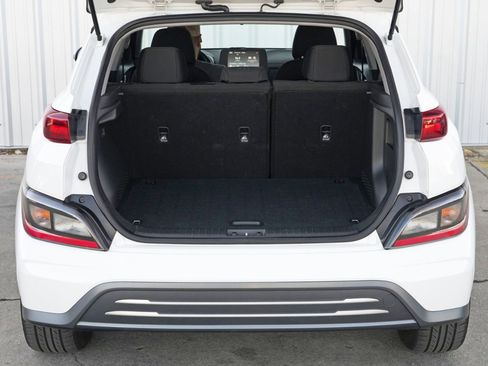 Used 2022 Hyundai Kona SEL w/ Convenience Package image 9